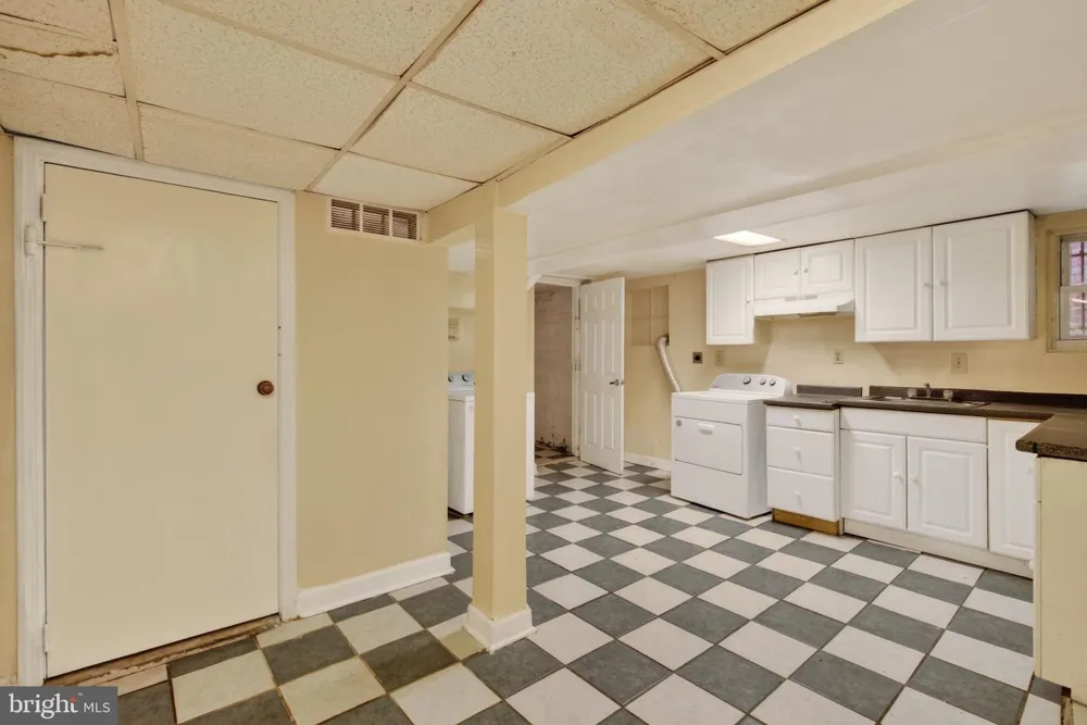 3477 HOLMEAD PLACE NW Washington, DC 20010