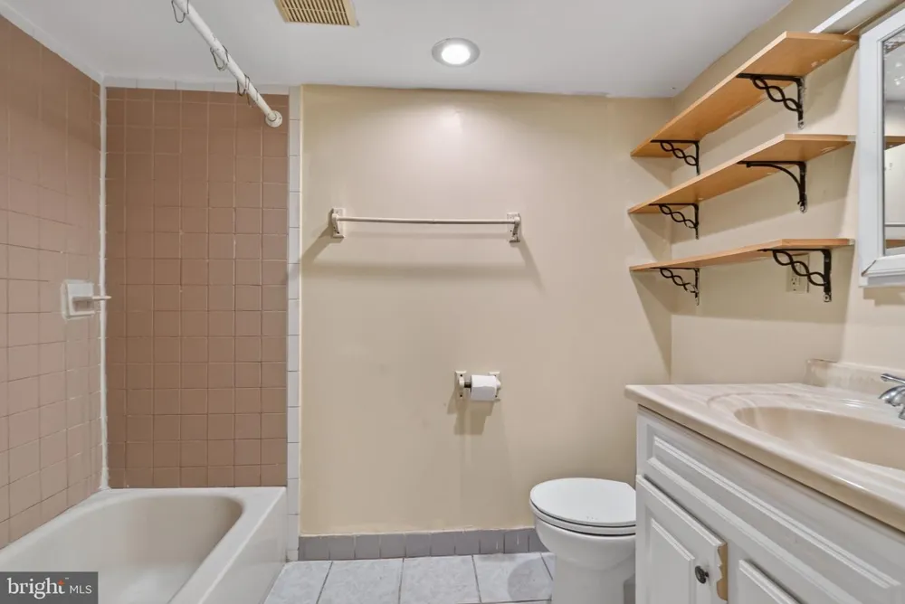 3477 HOLMEAD PLACE NW Washington, DC 20010