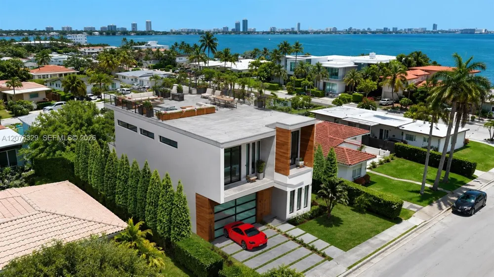 7509 Buccaneer Ave North Bay Village, FL 33141