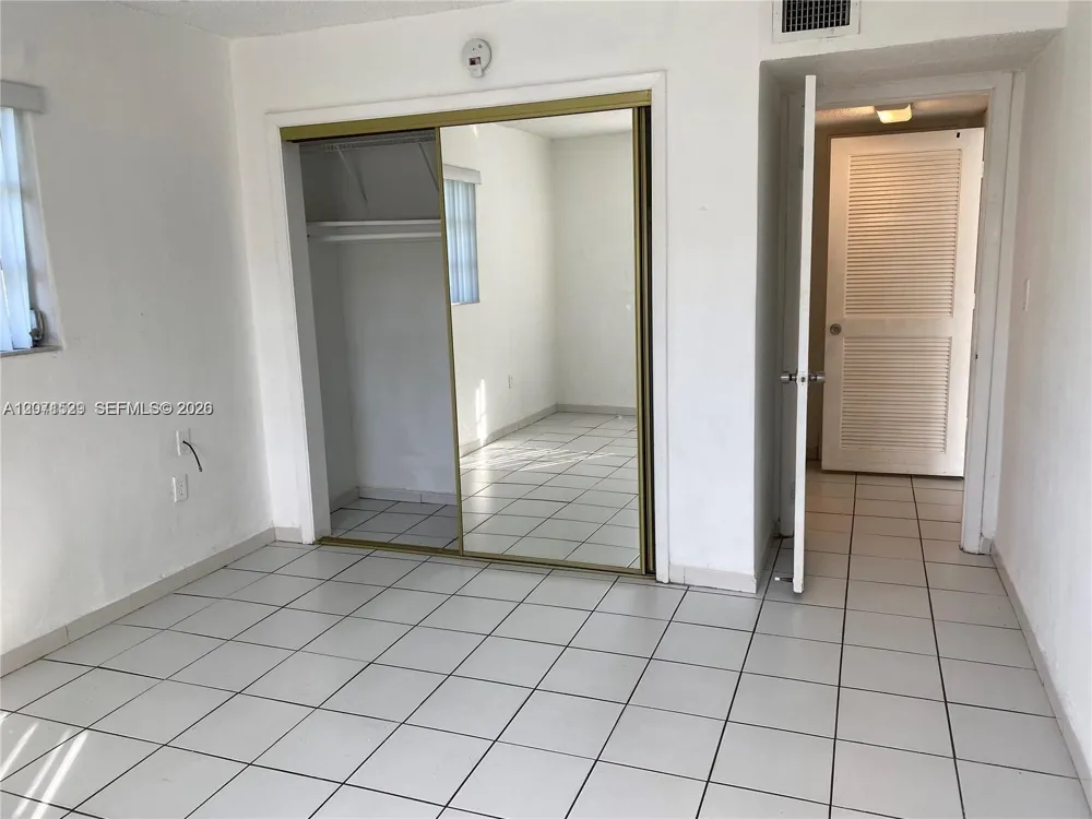 251 Galen Dr #304E Key Biscayne, FL 33149