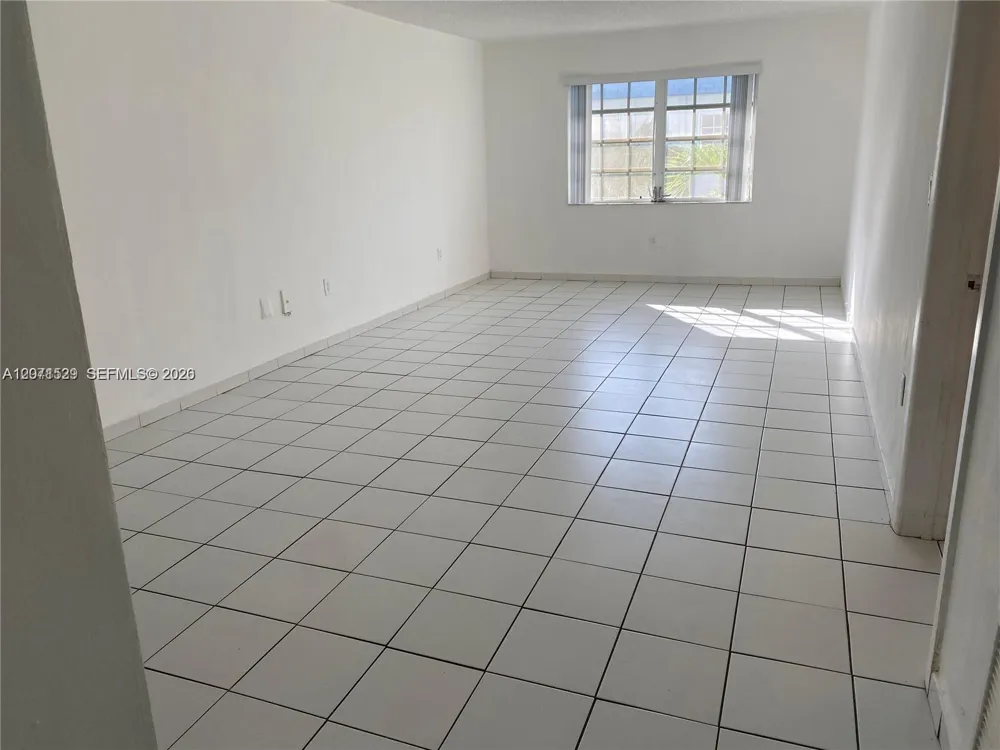 251 Galen Dr #304E Key Biscayne, FL 33149
