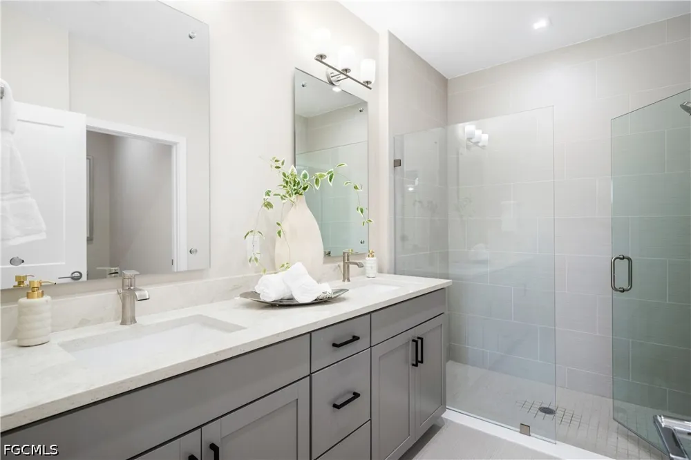 Georges Cay Place Fort Myers, FL 33913