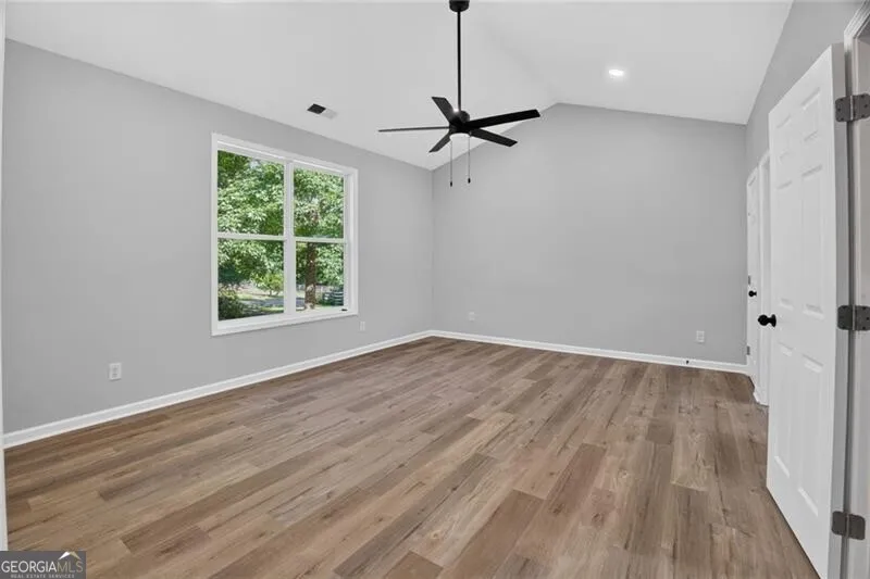 100 Willow Creek DR Locust Grove, GA 30248