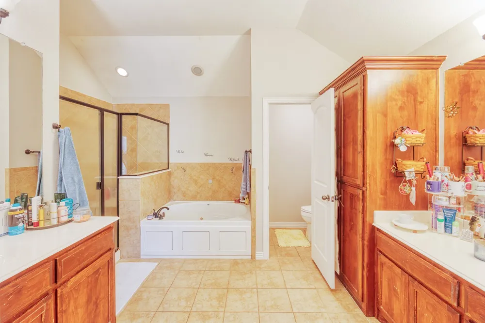18 Pleasant Valley Sanger, TX 76266