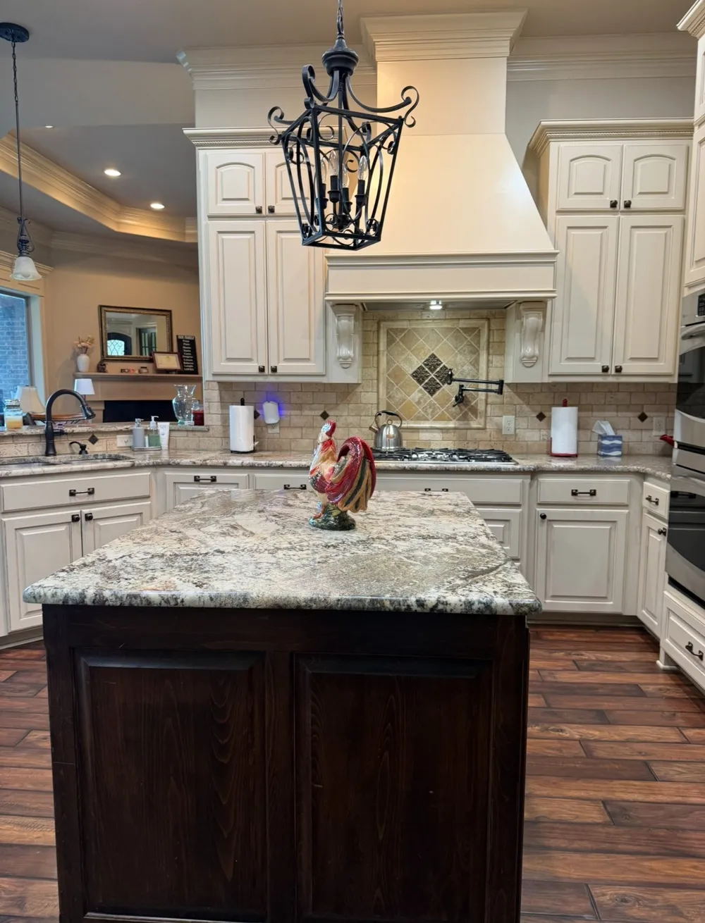 2371 Country Club Road W Longview, TX 75602