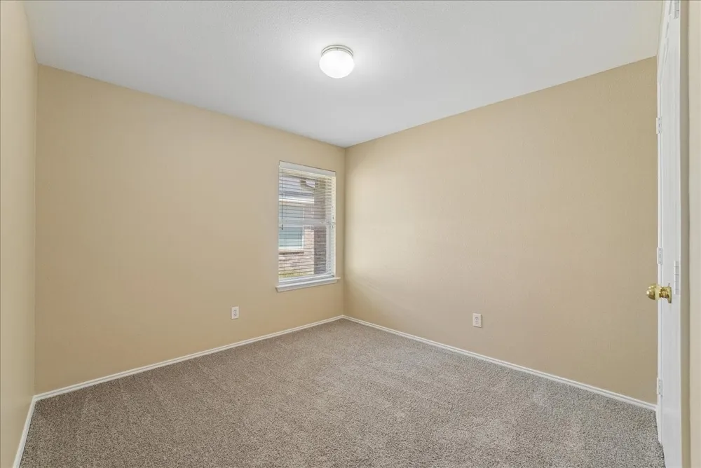 1002 James Donald Lane Glenn Heights, TX 75154