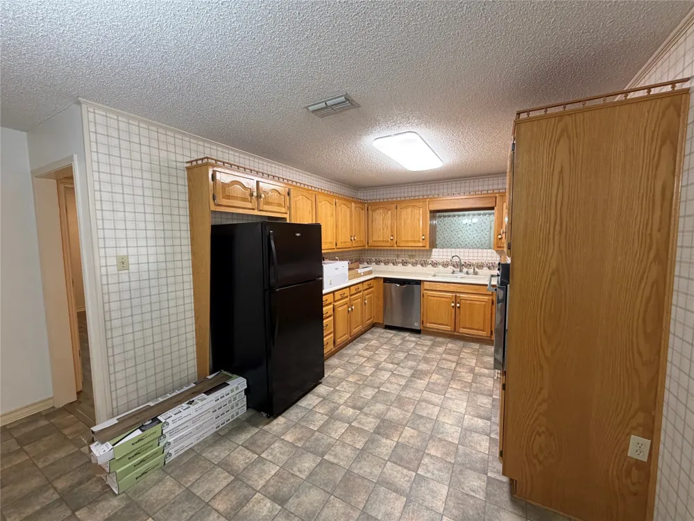 567 W College Street Stephenville, TX 76401