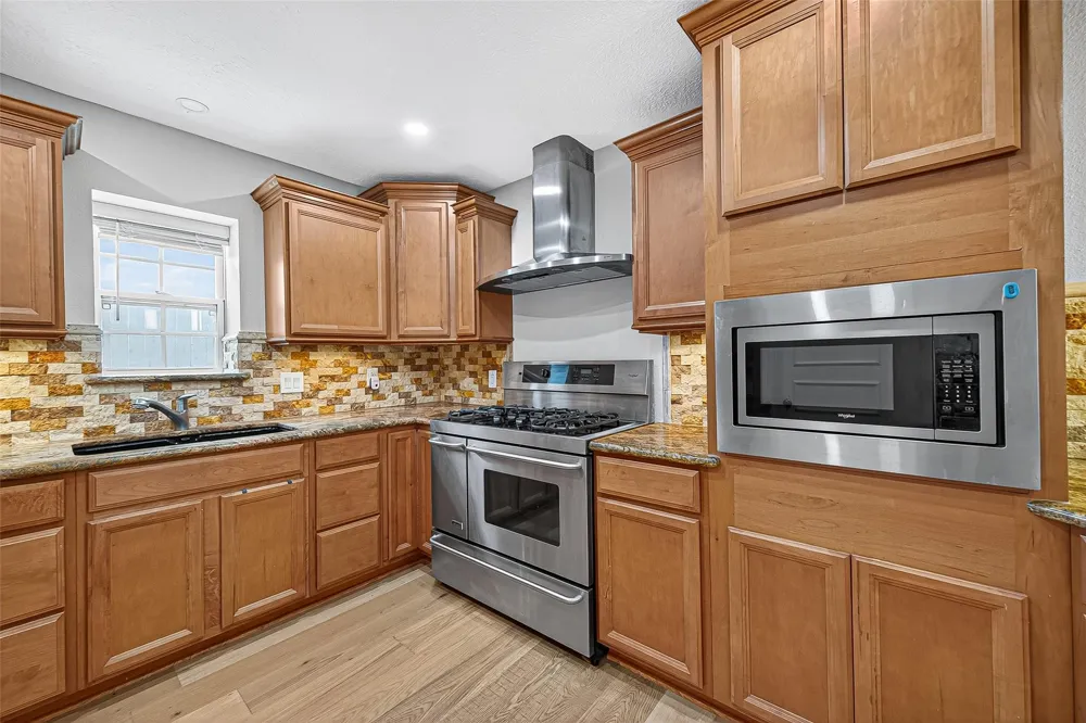 1609 Cheshire Lane Houston, TX 77018