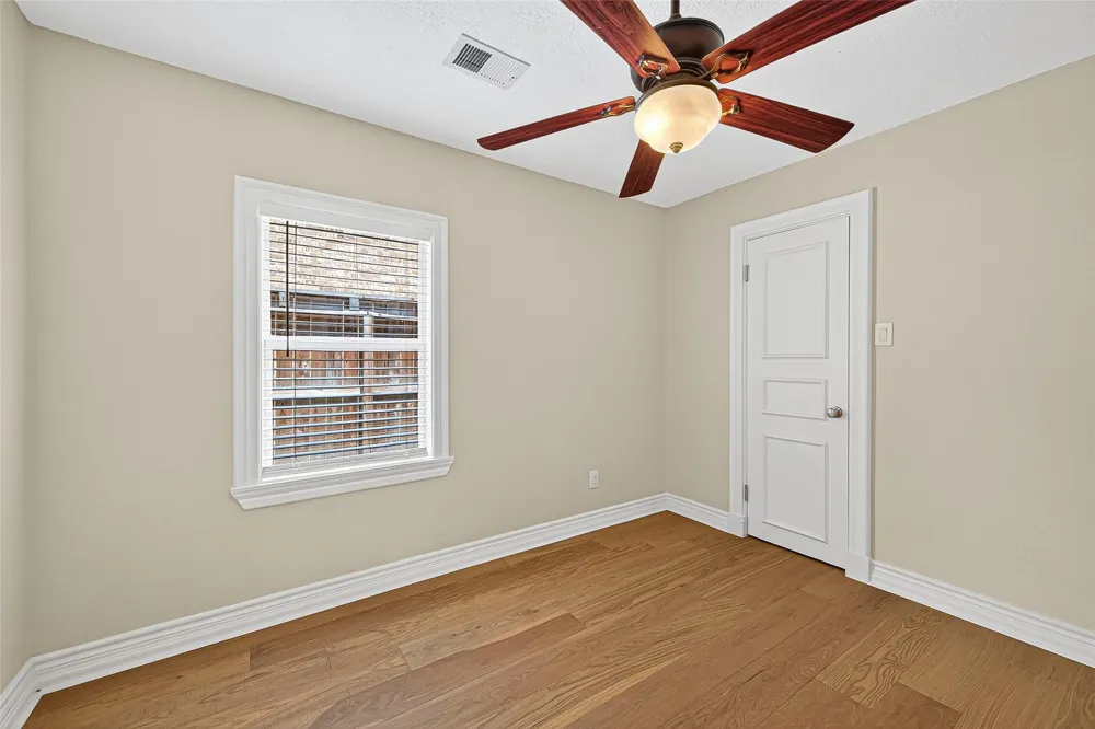 1609 Cheshire Lane Houston, TX 77018