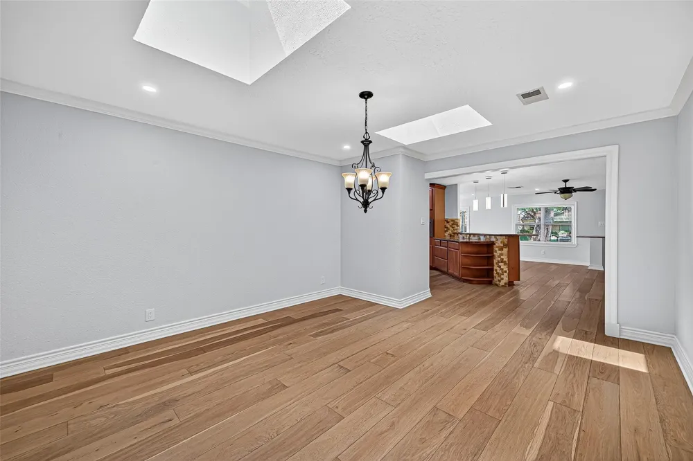 1609 Cheshire Lane Houston, TX 77018