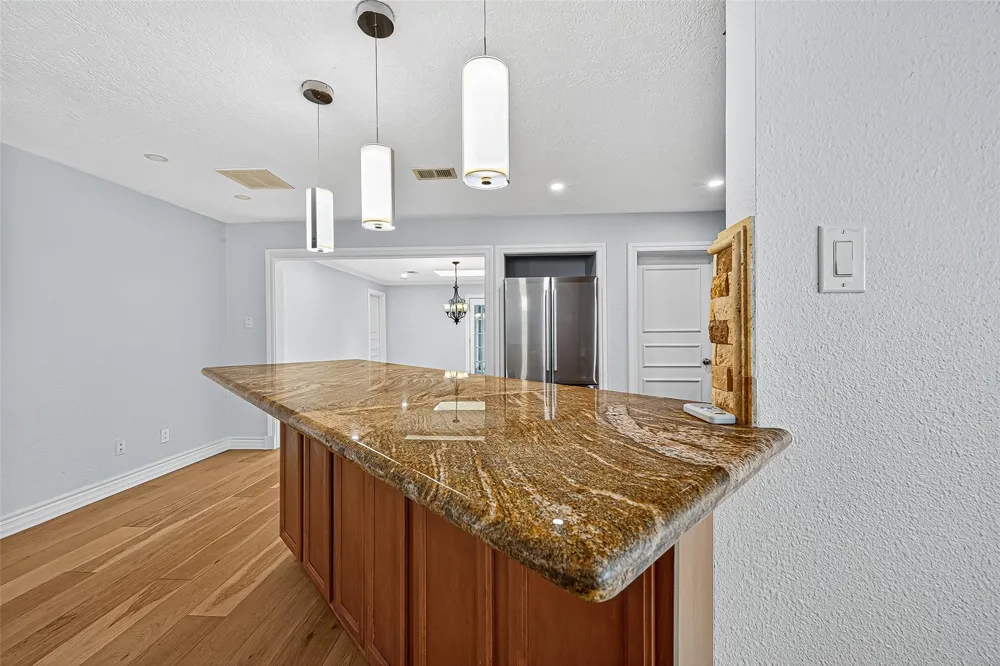 1609 Cheshire Lane Houston, TX 77018
