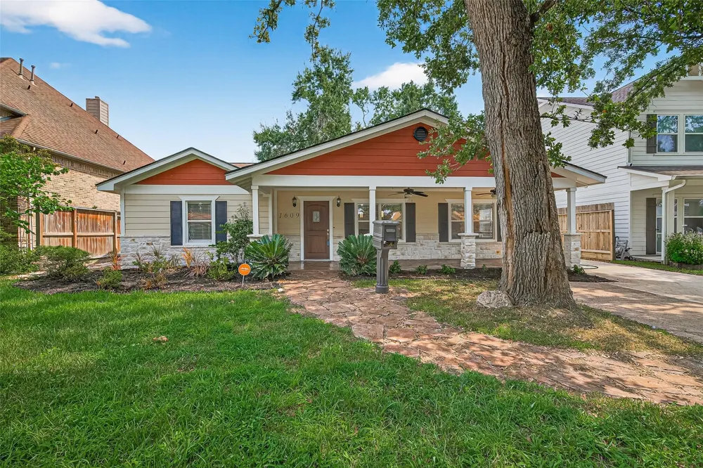 1609 Cheshire Lane Houston, TX 77018