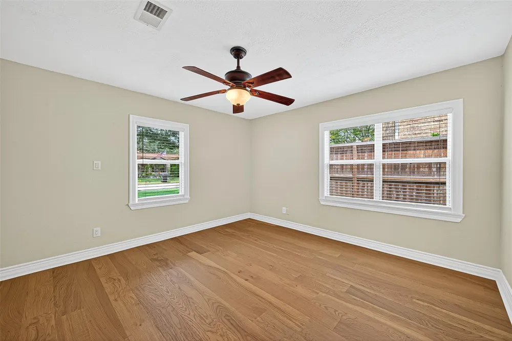 1609 Cheshire Lane Houston, TX 77018