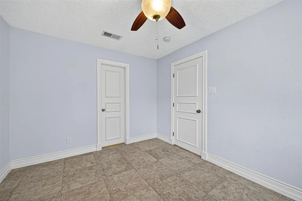 1609 Cheshire Lane Houston, TX 77018