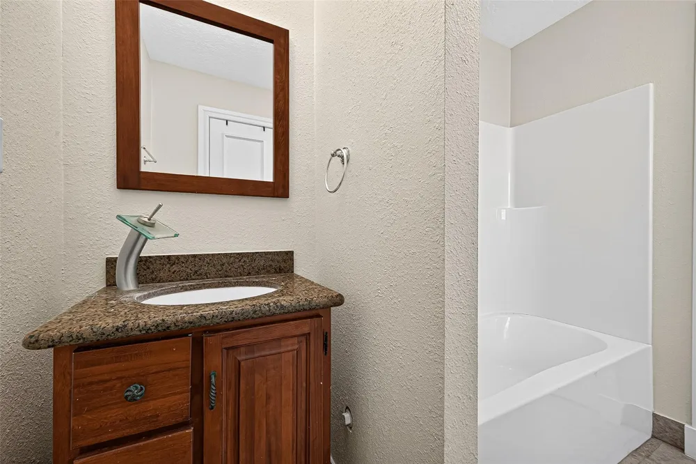1609 Cheshire Lane Houston, TX 77018
