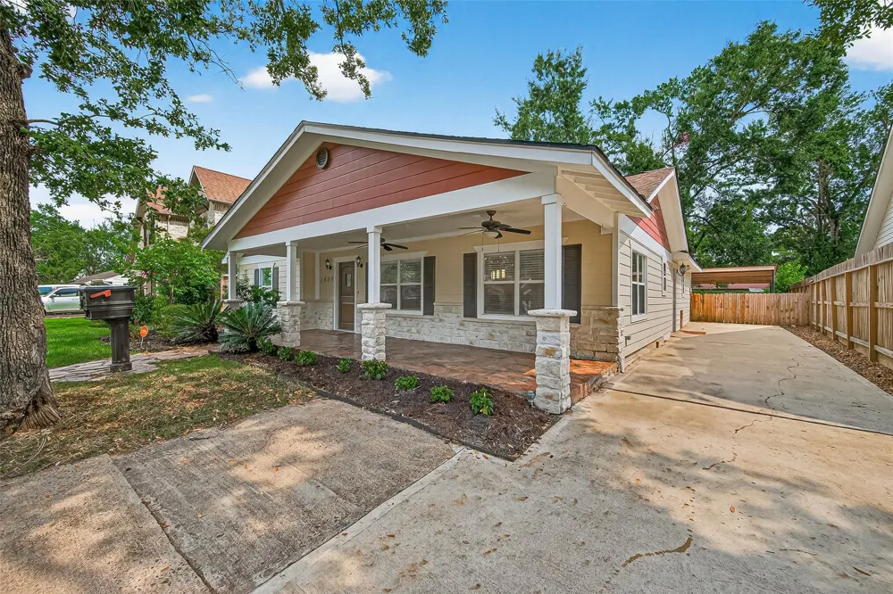 1609 Cheshire Lane Houston, TX 77018