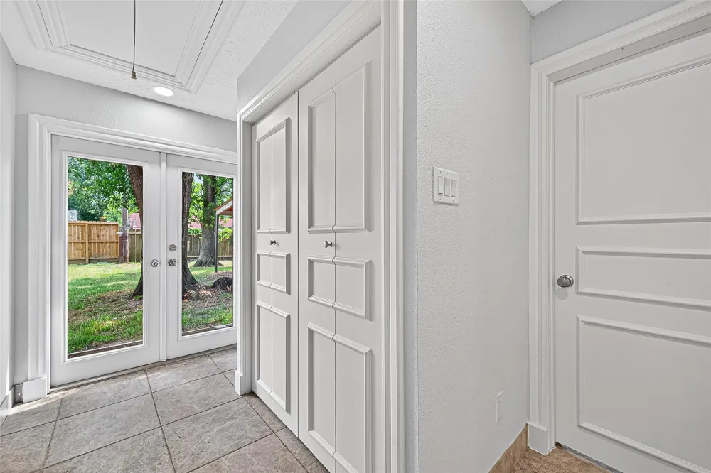 1609 Cheshire Lane Houston, TX 77018
