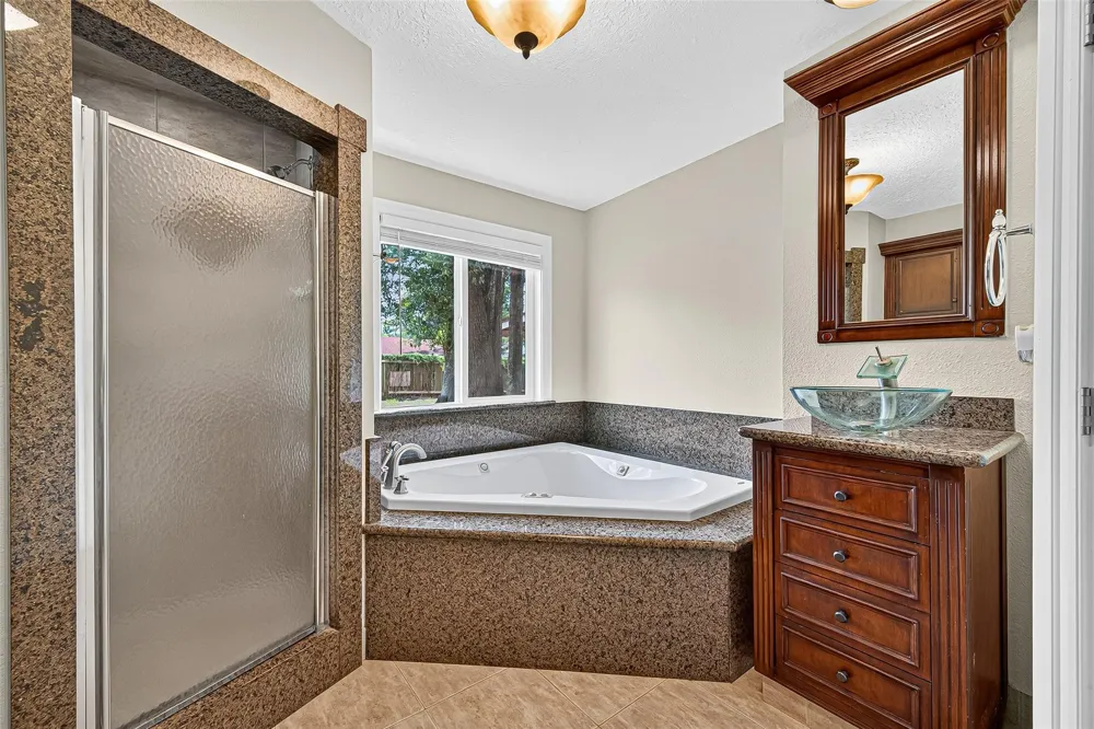 1609 Cheshire Lane Houston, TX 77018