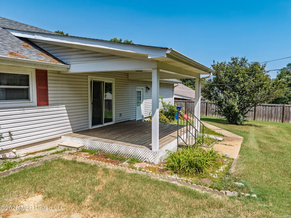 147 Hemlock Road Batesville, MS 38606