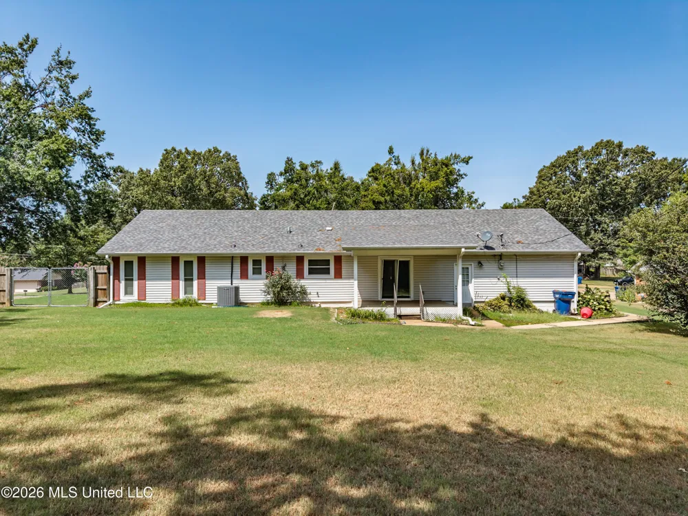 147 Hemlock Road Batesville, MS 38606