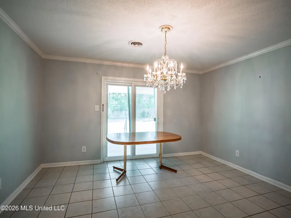 147 Hemlock Road Batesville, MS 38606