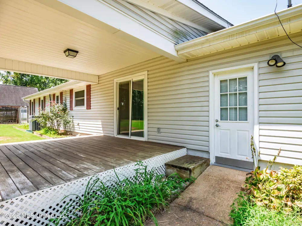 147 Hemlock Road Batesville, MS 38606
