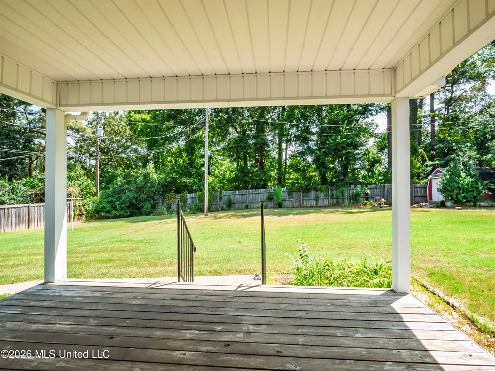 147 Hemlock Road Batesville, MS 38606