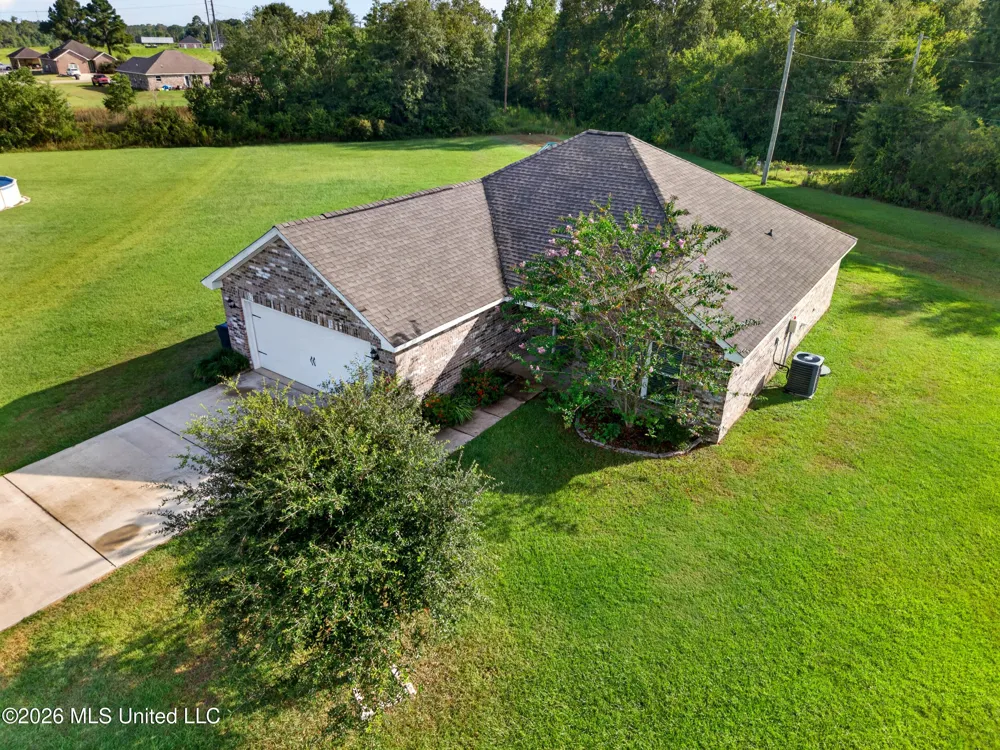 5 Elk Court Picayune, MS 39466