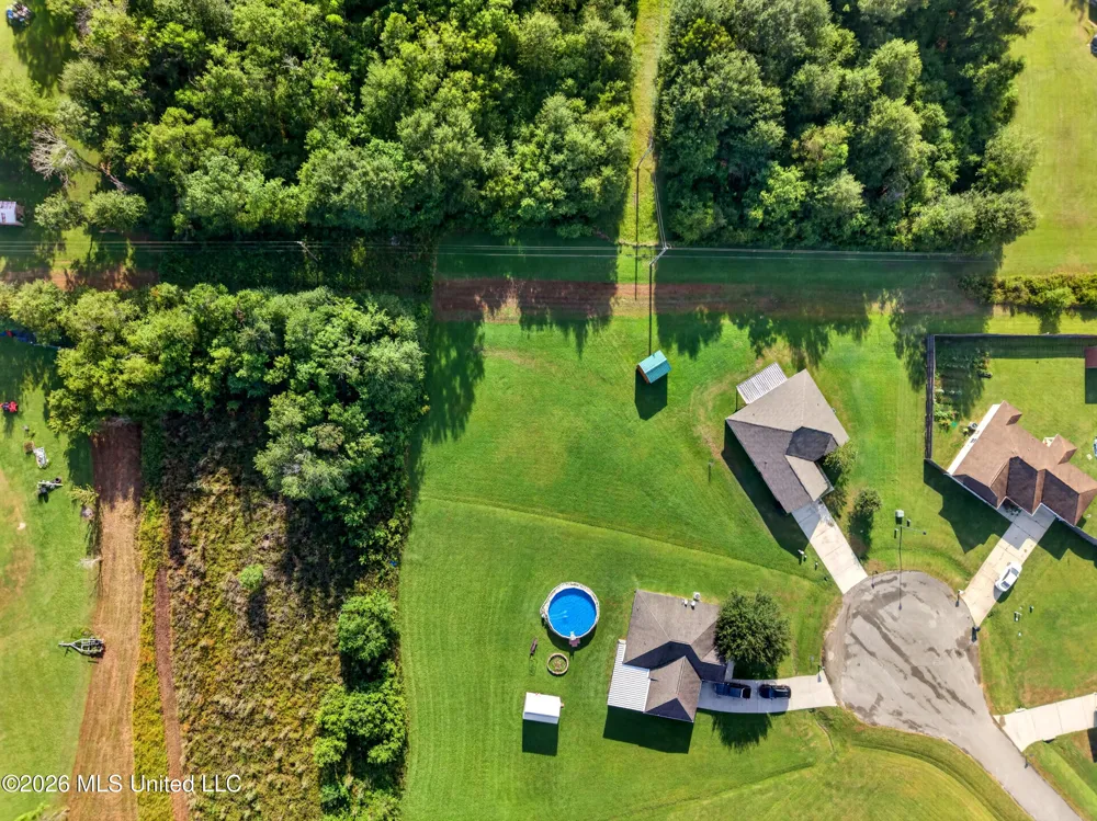 5 Elk Court Picayune, MS 39466
