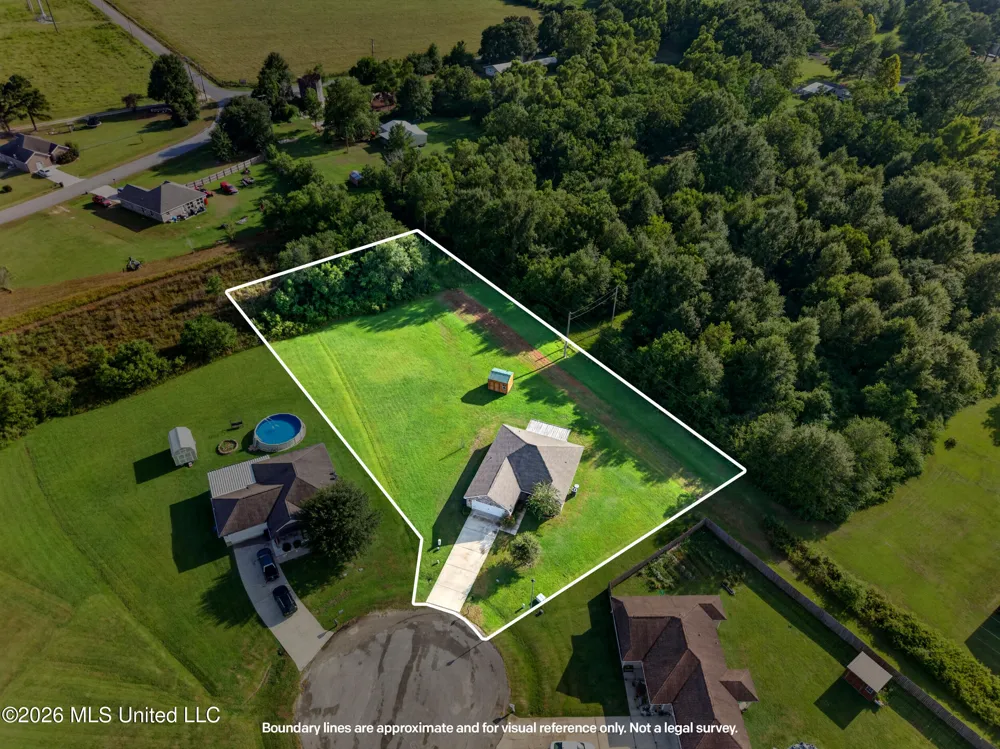 5 Elk Court Picayune, MS 39466