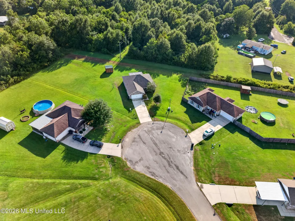 5 Elk Court Picayune, MS 39466