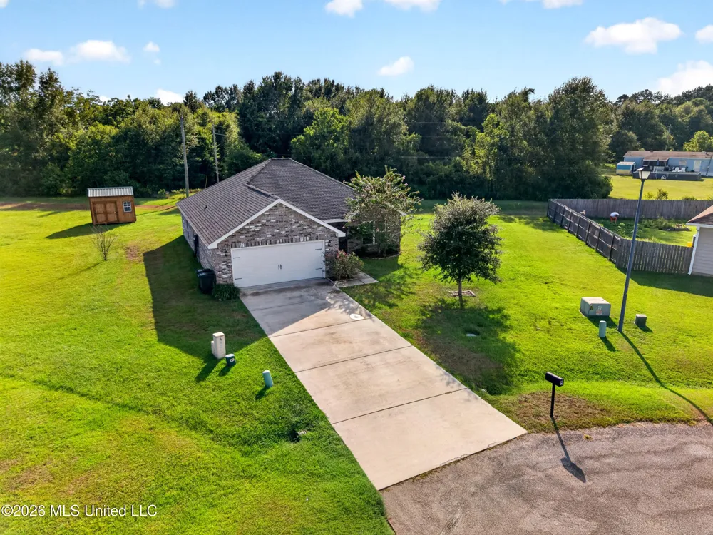 5 Elk Court Picayune, MS 39466