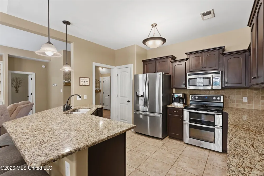 2896 Tulane Road Nesbit, MS 38651