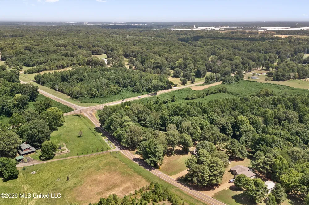 2896 Tulane Road Nesbit, MS 38651