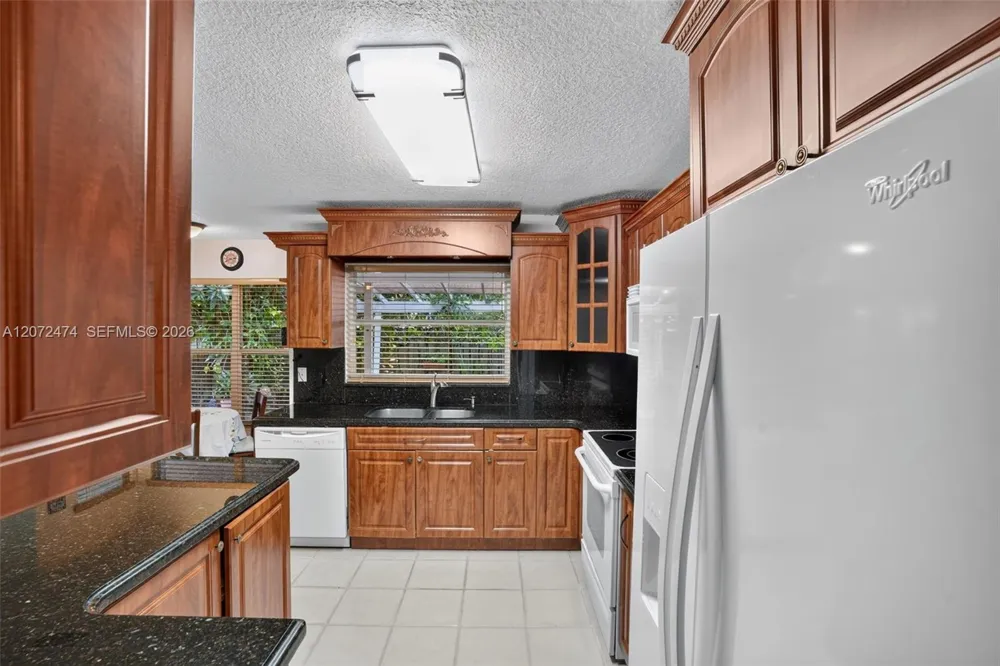 18253 SW 5th St Pembroke Pines, FL 33029