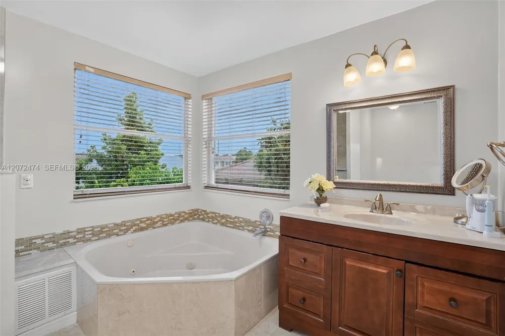 18253 SW 5th St Pembroke Pines, FL 33029