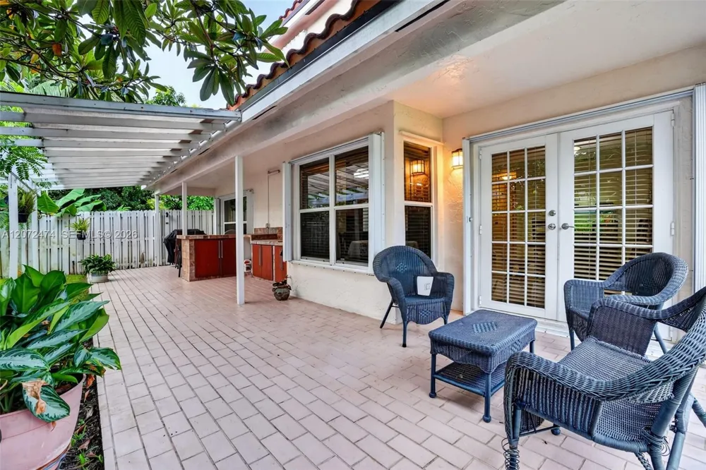 18253 SW 5th St Pembroke Pines, FL 33029