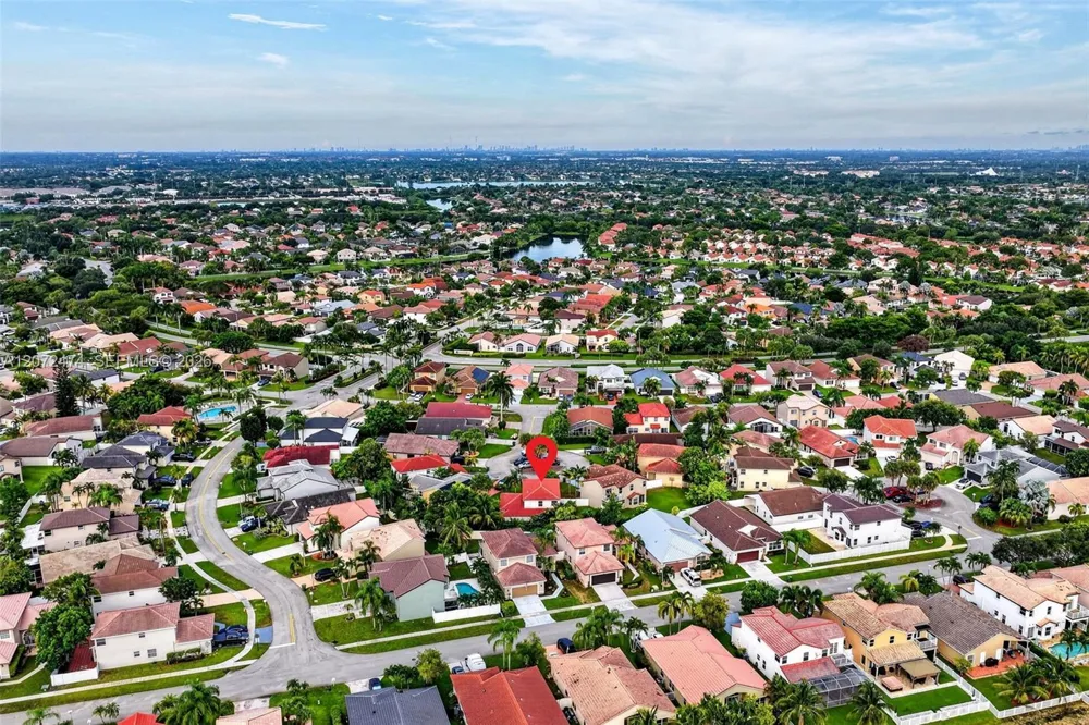 18253 SW 5th St Pembroke Pines, FL 33029
