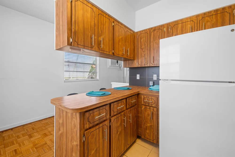 172 COUNTY ROAD #2 Palm Beach, FL 33480