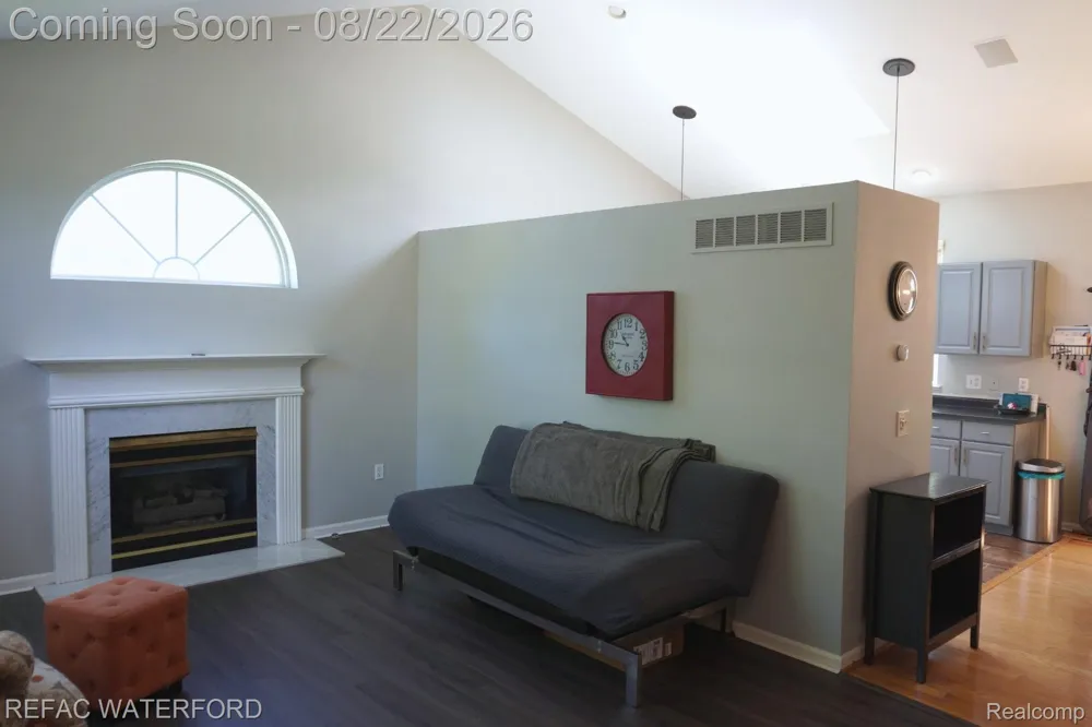 6473 Lake Meadow Drive Waterford Charter Township, MI 48327