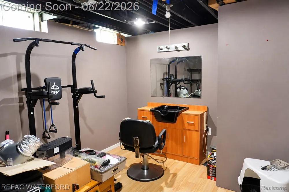 6473 Lake Meadow Drive Waterford Charter Township, MI 48327