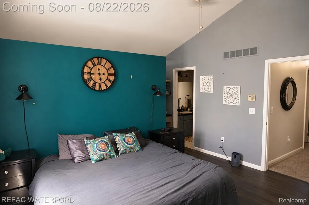 6473 Lake Meadow Drive Waterford Charter Township, MI 48327