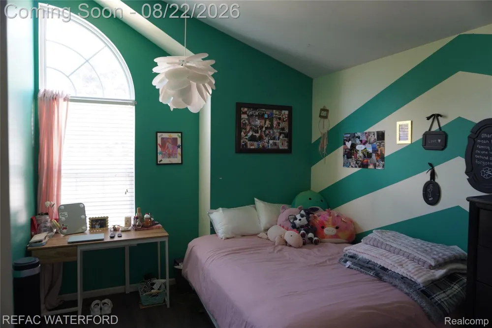 6473 Lake Meadow Drive Waterford Charter Township, MI 48327
