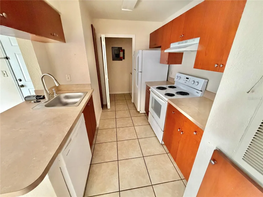 2550 ALAFAYA TRAIL #2111 Orlando, FL 32826