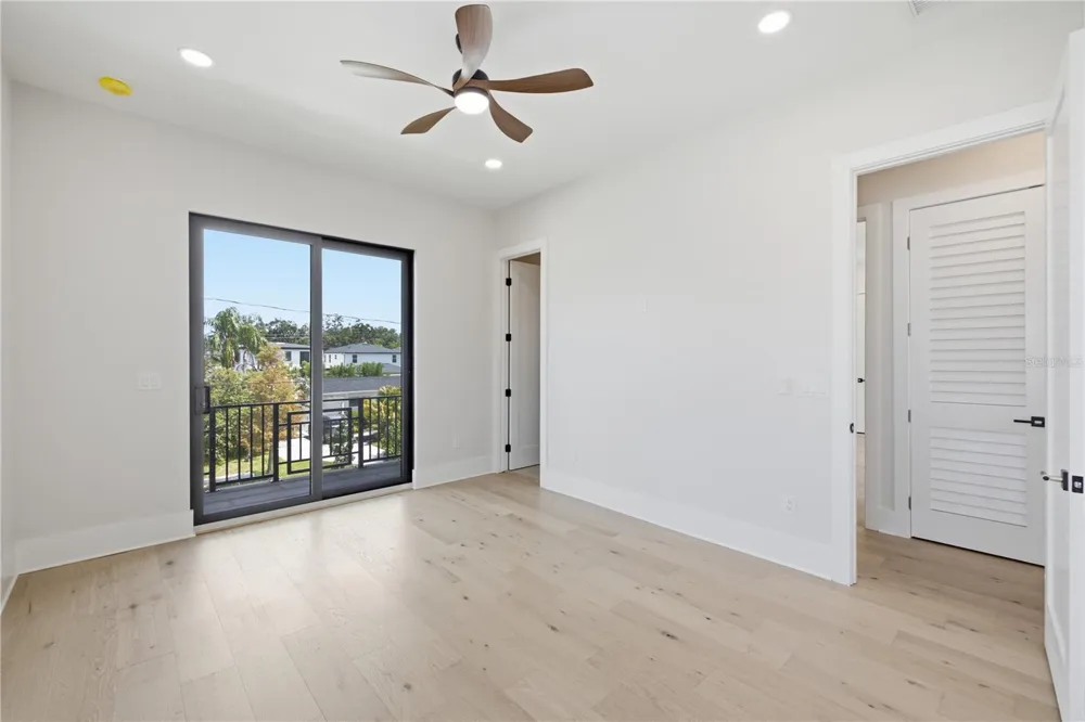 810 W BRADDOCK STREET Tampa, FL 33603
