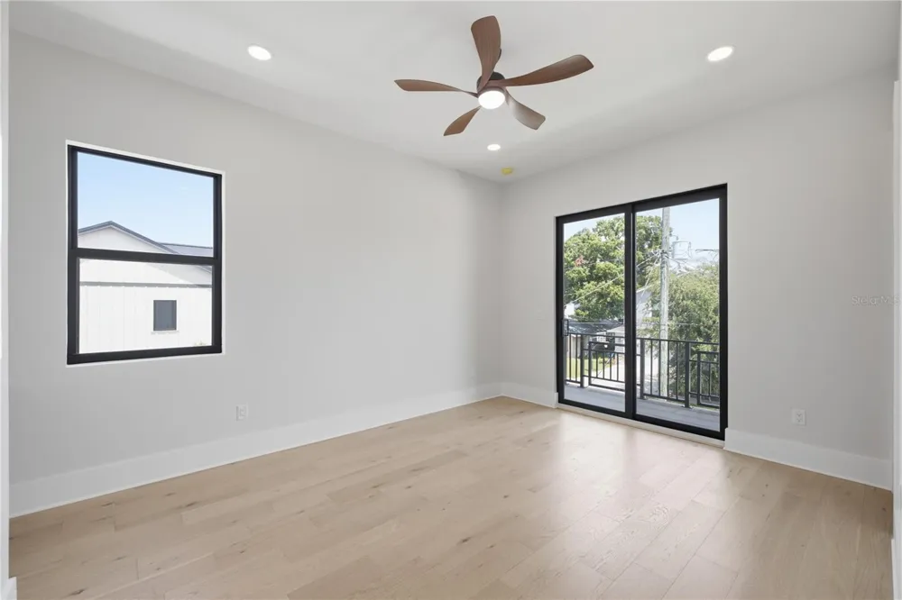 810 W BRADDOCK STREET Tampa, FL 33603