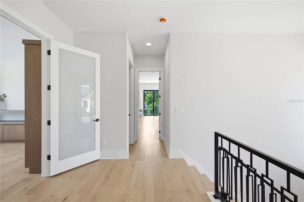 810 W BRADDOCK STREET Tampa, FL 33603
