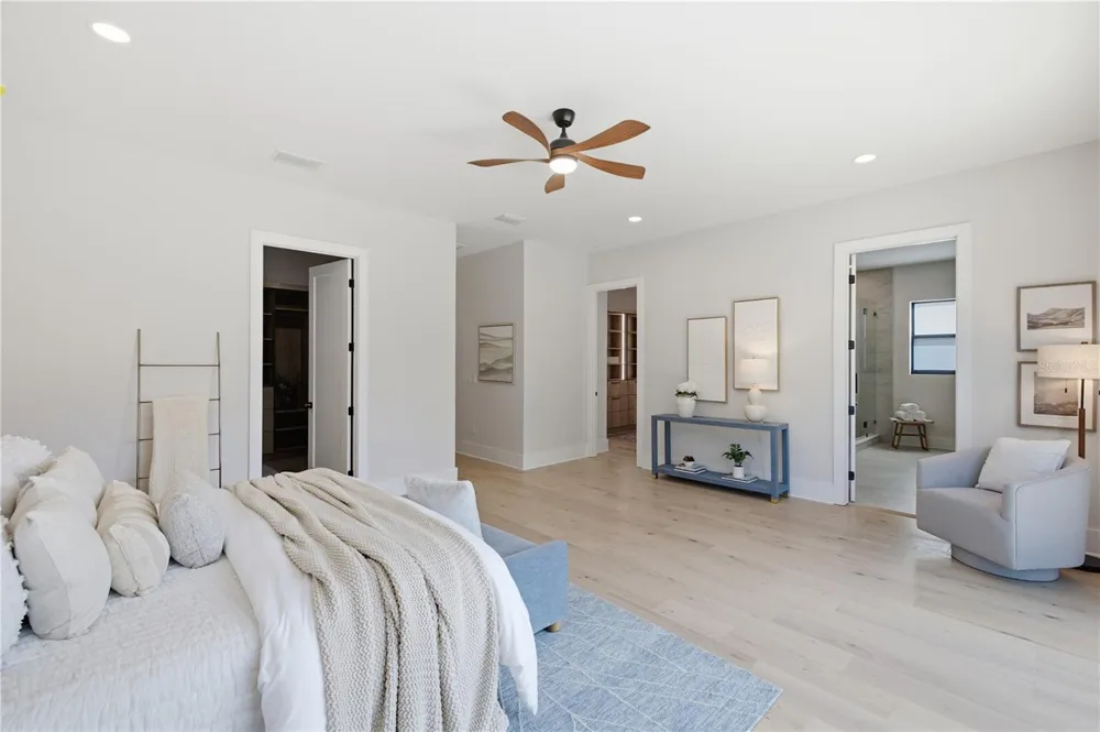 810 W BRADDOCK STREET Tampa, FL 33603