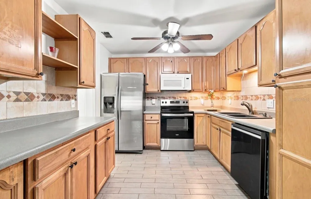 1932 GREGORY DRIVE Tampa, FL 33613