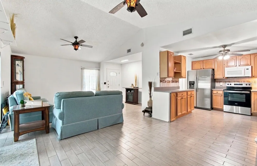 1932 GREGORY DRIVE Tampa, FL 33613